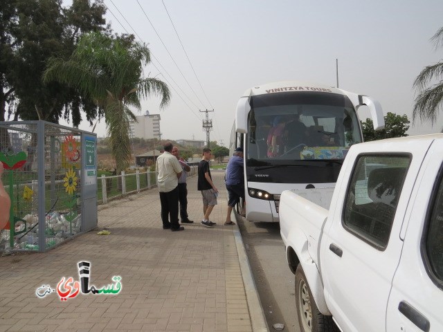 كفرقاسم - فيديو : وفد يساري في زيارة لمعالم كفرقاسم برفقة الاستاذ شوكت ورئيس البلدية المحامي عادل بدير ..